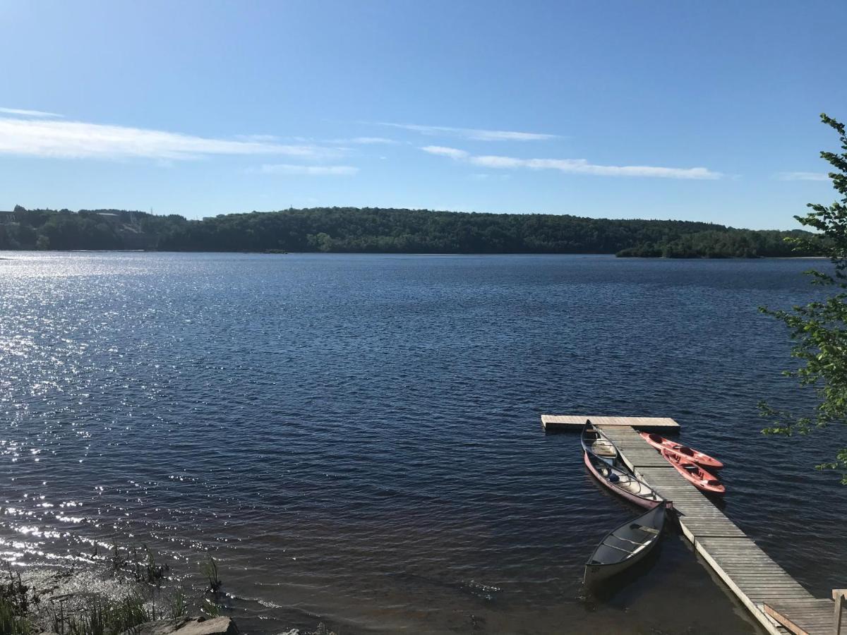 Domaine De La Baie, Les Suites Shawinigan Bagian luar foto