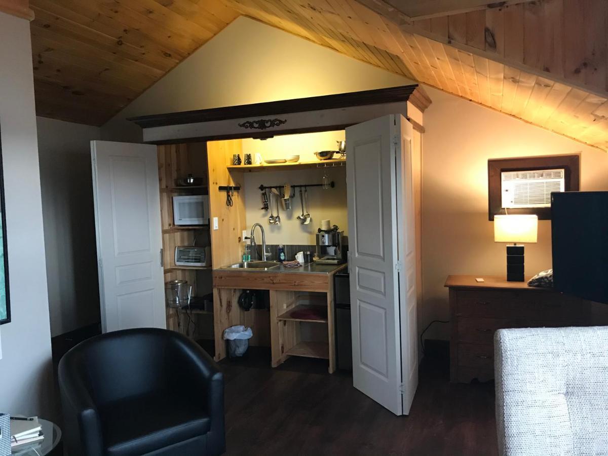 Domaine De La Baie, Les Suites Shawinigan Bagian luar foto