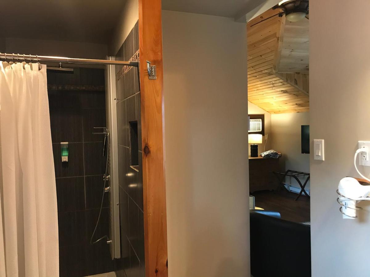Domaine De La Baie, Les Suites Shawinigan Bagian luar foto