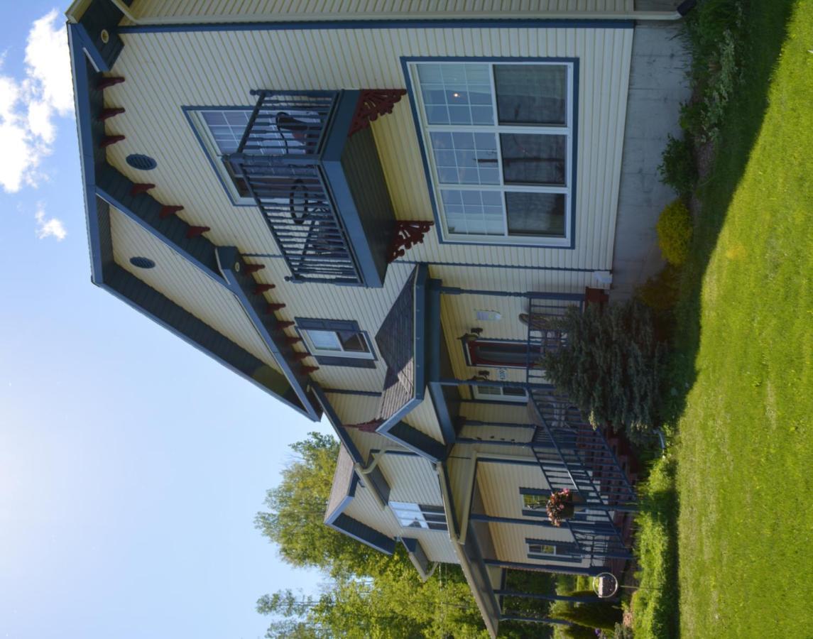 Domaine De La Baie, Les Suites Shawinigan Bagian luar foto