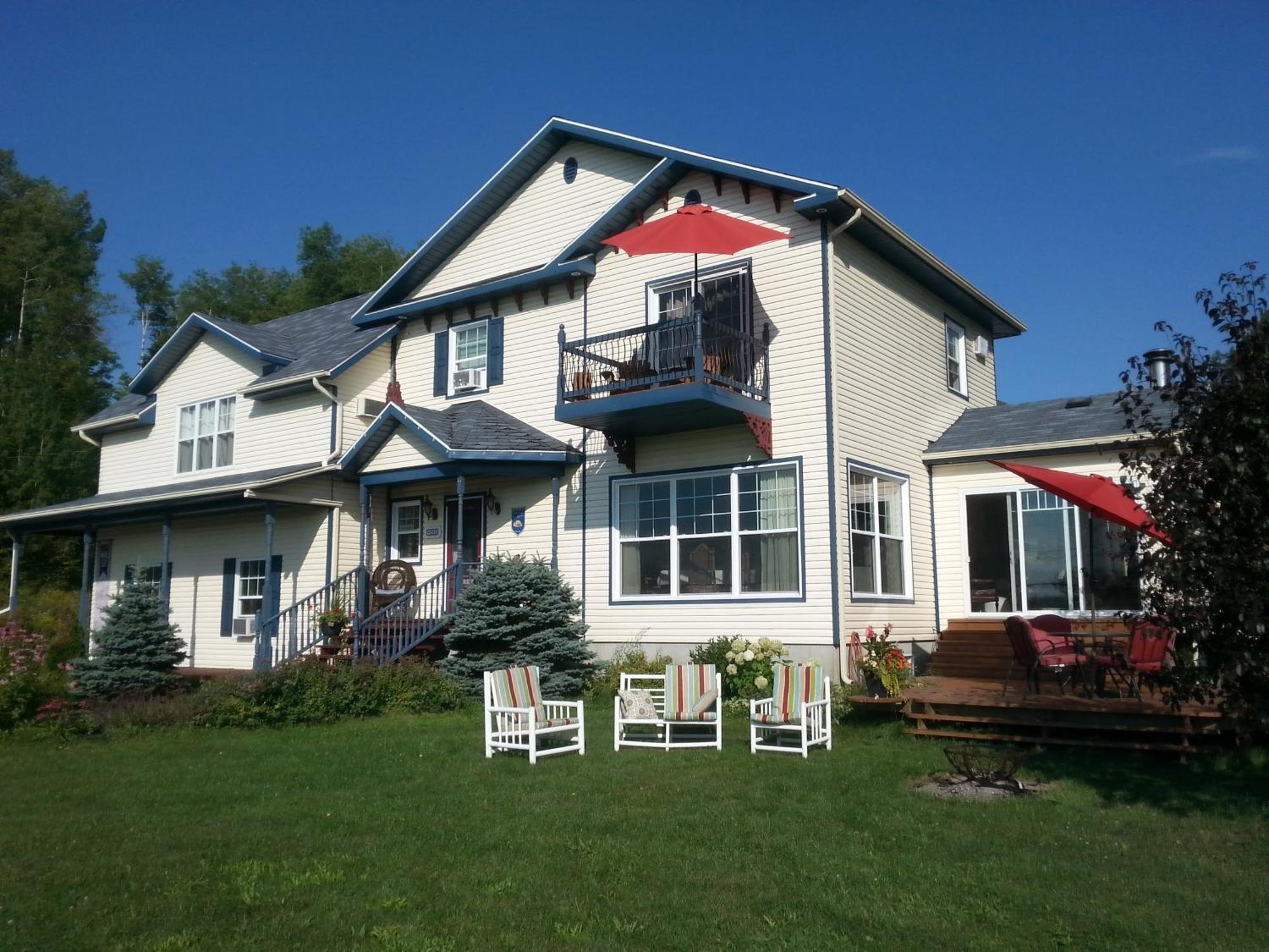 Domaine De La Baie, Les Suites Shawinigan Bagian luar foto