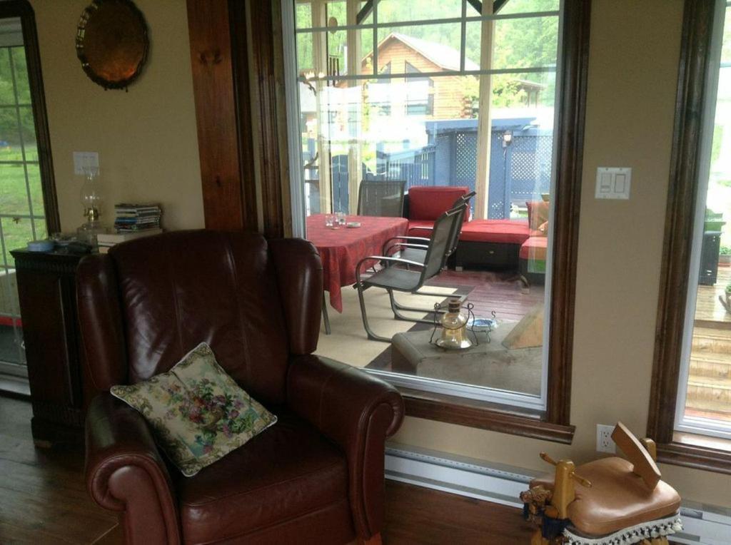 Domaine De La Baie, Les Suites Shawinigan Bagian luar foto