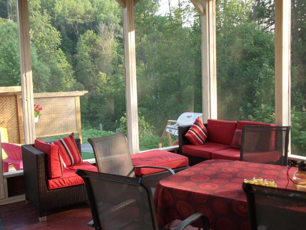 Domaine De La Baie, Les Suites Shawinigan Bagian luar foto