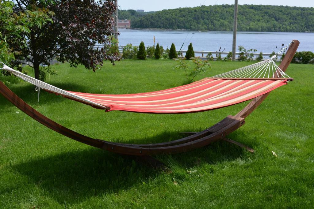 Domaine De La Baie, Les Suites Shawinigan Bagian luar foto